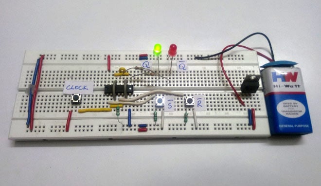 SR Flip-Flop with NAND Gates: Circuit, Truth Table and Working